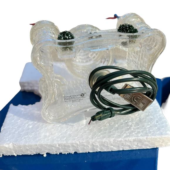 Department 56 56.47206 Acrylic Ice Castle Ornament - Picture 3 of 4